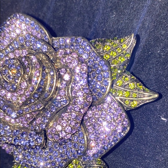 Heidi Daus Elegant Large Purple and Green Rhinestones Rose Broach - Picture 6 of 7